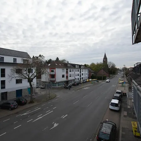 T&k Apartments-comfortable 2 And 3 In Oberhausen Apartment *