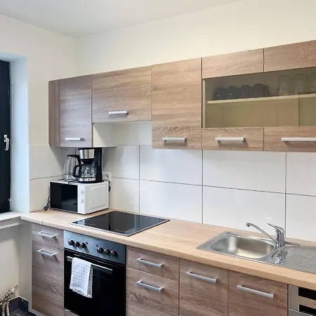 T&k Apartments-comfortable 2 And 3 In Oberhausen Apartment *